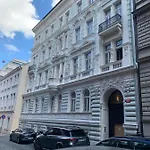 Charles Square Apartman Prága