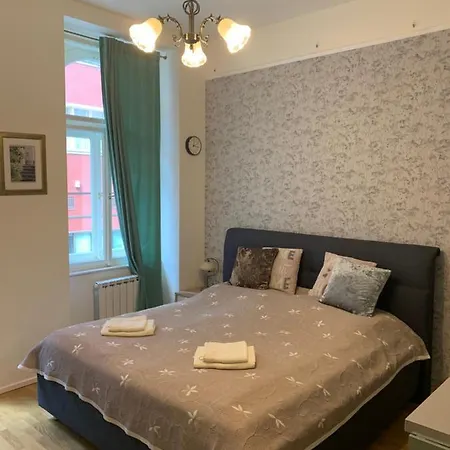 Charles Square Apartmán