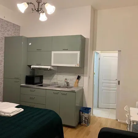 Charles Square Apartman *