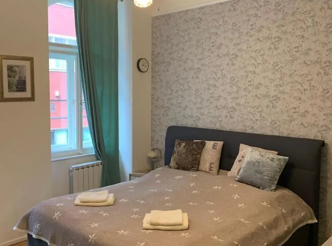 Charles Square Apartment